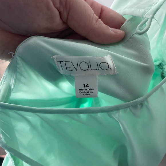 Tevolio Bridesmaid Dress - Picture 4 of 5